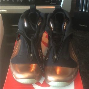 Nike Air Flightposite 2014 PRM - Gold Sz 8.5
